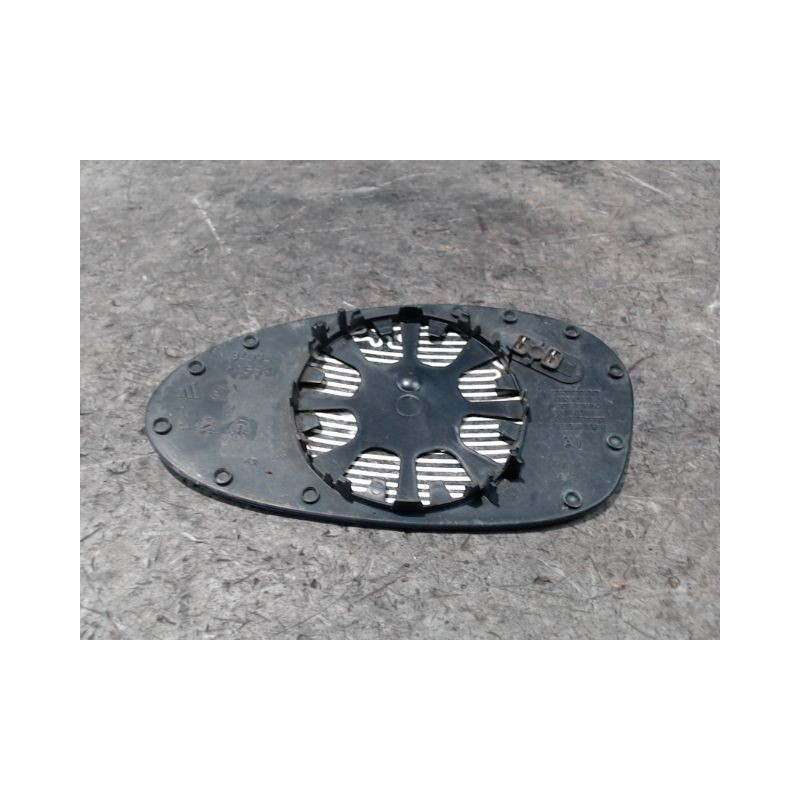GLACE RETROVISEUR EXT D B.M.W. SERIE 1