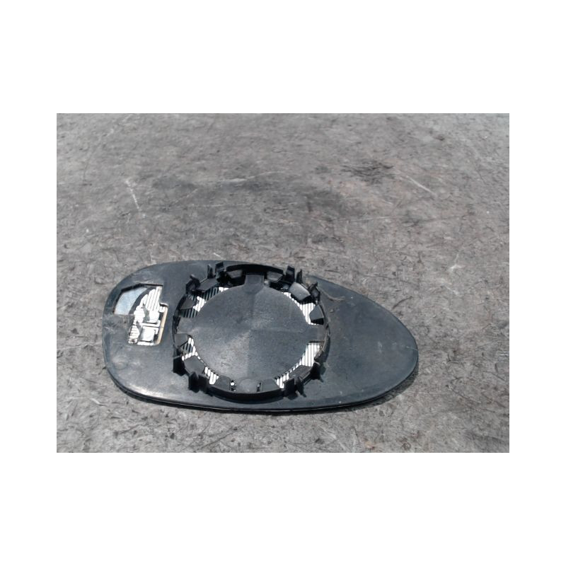 GLACE RETROVISEUR EXT G B.M.W. SERIE 1