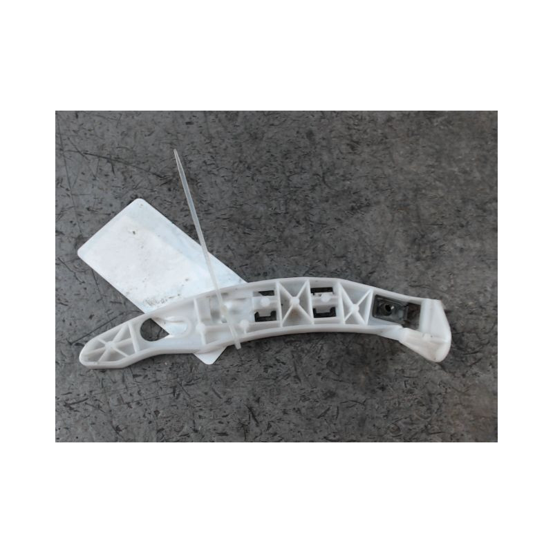 SUPPORT PARE-CHOC ARD PEUGEOT 208