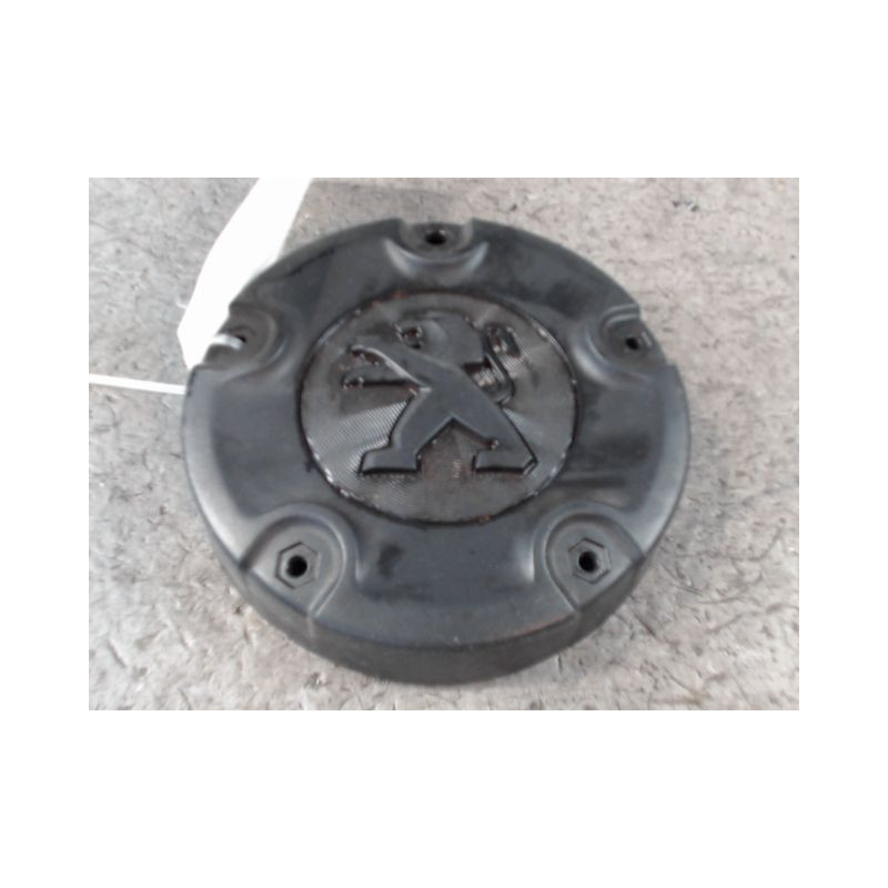 ENJOLIVEUR DE ROUE PEUGEOT PARTNER FGT 2002-