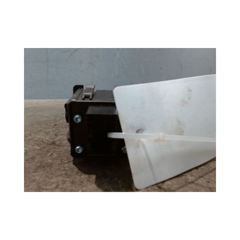 INTERIEUR COMMANDE FREIN A MAIN PEUGEOT 3008 2009-