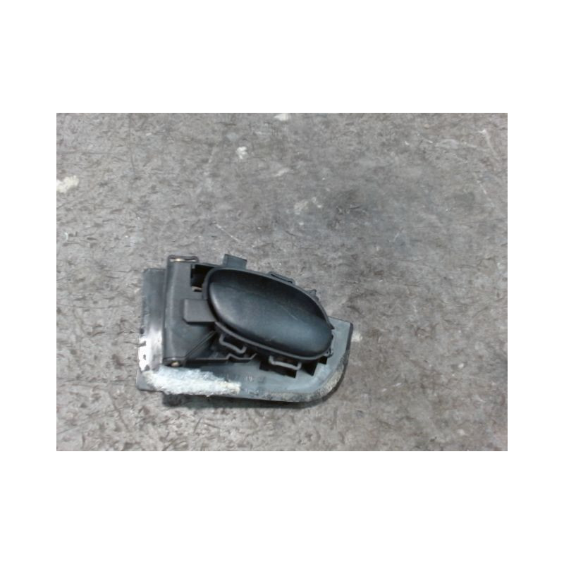 POIGNEE INTERIEURE PORTE AVANT GAUCHE PEUGEOT 206 5P