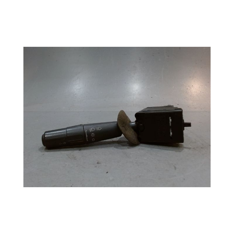 COMMANDE CLIGNOTANT PEUGEOT 106