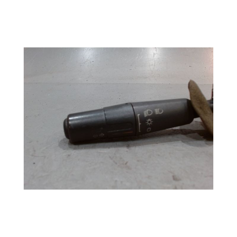 COMMANDE CLIGNOTANT PEUGEOT 106