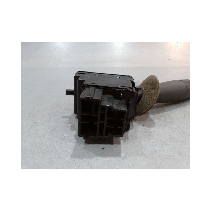COMMANDE CLIGNOTANT PEUGEOT 106