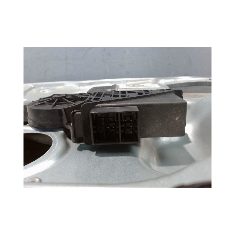 MECANISME+MOTEUR LEVE-GLACE AVANT DROIT VOLKSWAGEN POLO 2005-