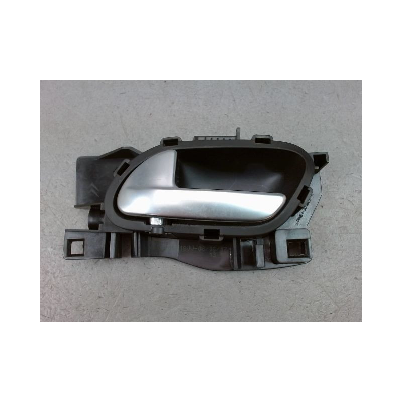 POIGNEE INTERIEURE PORTE AVANT GAUCHE PEUGEOT 208 Phase 1 2012-...
