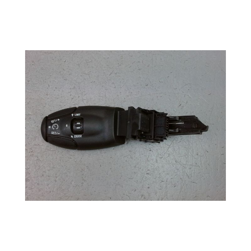 COMMANDE REGULATEUR/LIMITATEUR VITESSE PEUGEOT 308 Phase 1 2007-2011