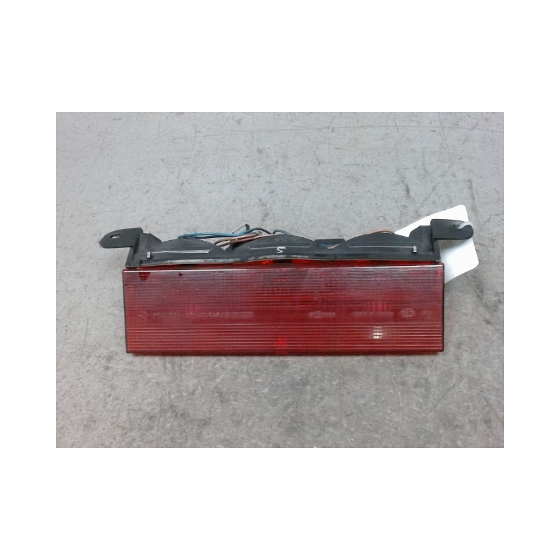 FEUX STOP SUPPLEMENTAIRE CHRYSLER PT CRUISER 00-05
