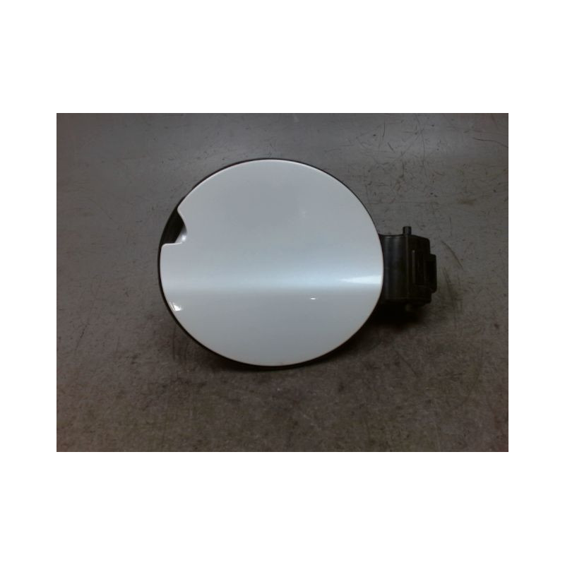 VOLET DE TRAPPE CARBURANT PEUGEOT 2008