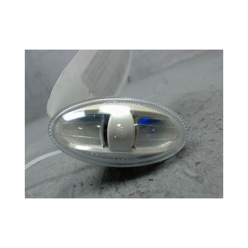 REPETITEUR AILE DROIT CITROEN BERLINGO