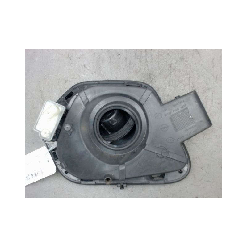 VOLET DE TRAPPE CARBURANT OPEL CORSA