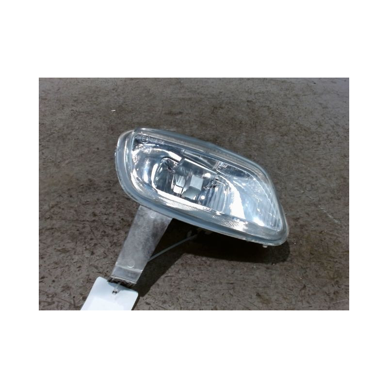 PHARE ANTIBROUILLARD AVANT DROIT PEUGEOT 106 96-2003
