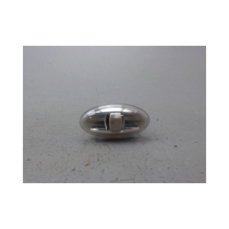REPETITEUR AILE GAUCHE CITROEN C3 PICASSO MONOSP. Phase 1 2009-2012