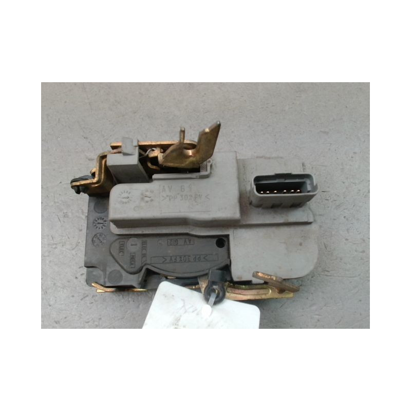 SYSTEME CONDAMNATION AVANT GAUCHE CITROEN XSARA Phase 2 2000-2004
