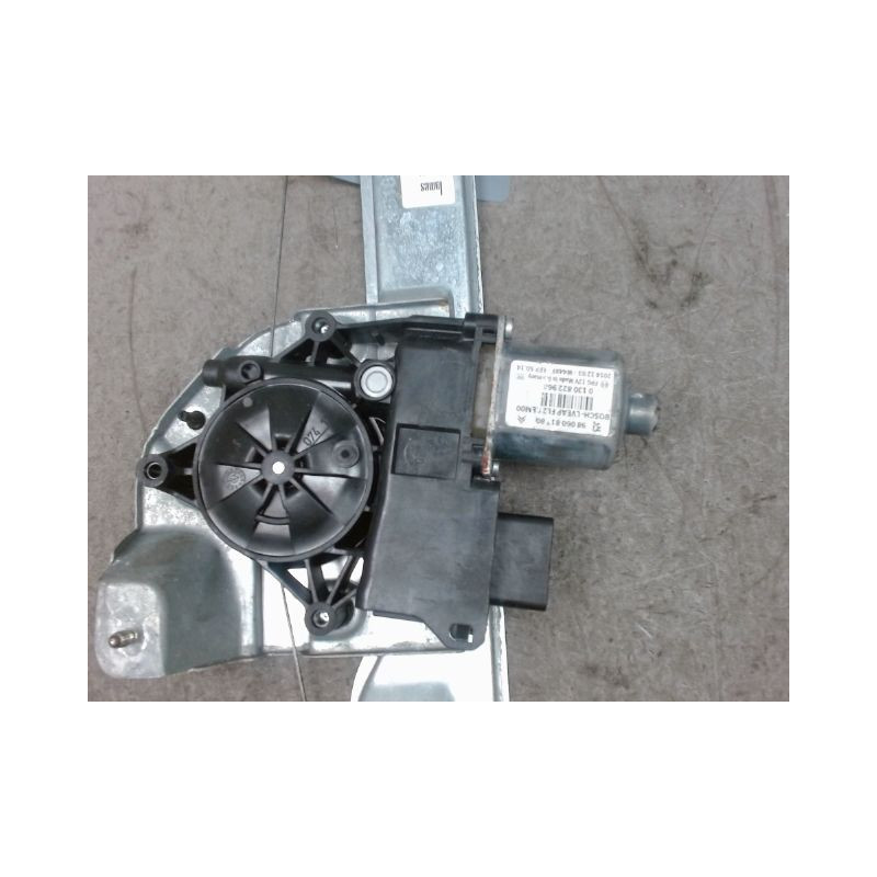 MECANISME+MOTEUR LEVE-GLACE AVANT DROIT PEUGEOT 208
