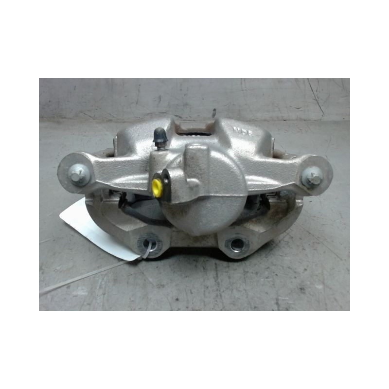ETRIER DE FREIN AVANT GAUCHE PEUGEOT 208