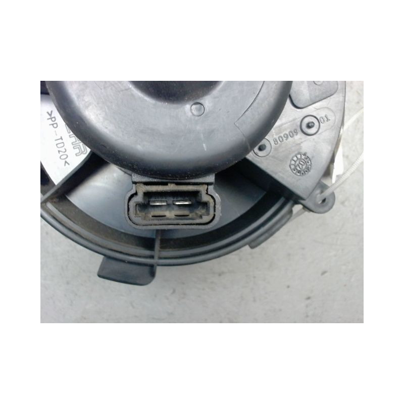 MOTEUR VENTILATEUR CHAUFFAGE PEUGEOT 307