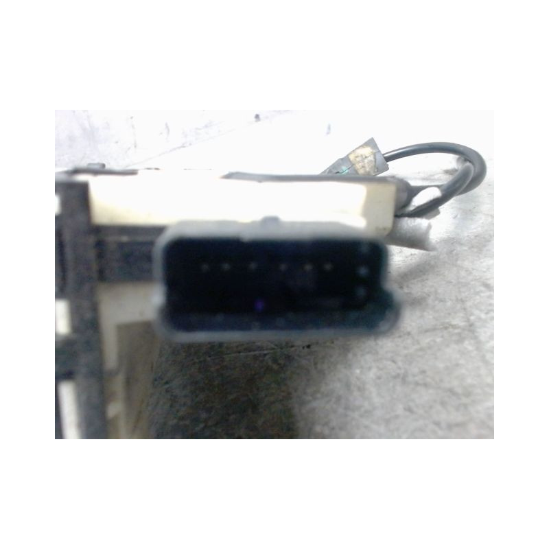 SYSTEME CONDAMNATION AVANT GAUCHE PEUGEOT 208