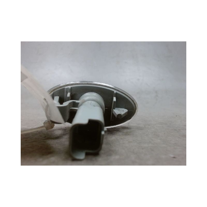 REPETITEUR AILE DROIT CITROEN BERLINGO