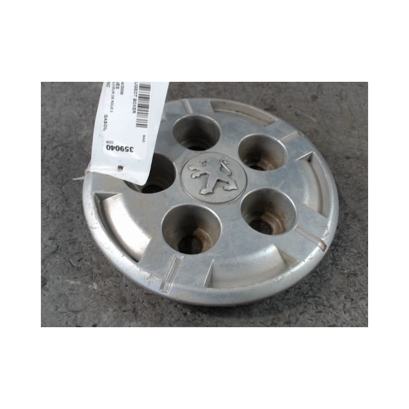 ENJOLIVEUR DE ROUE PEUGEOT BOXER