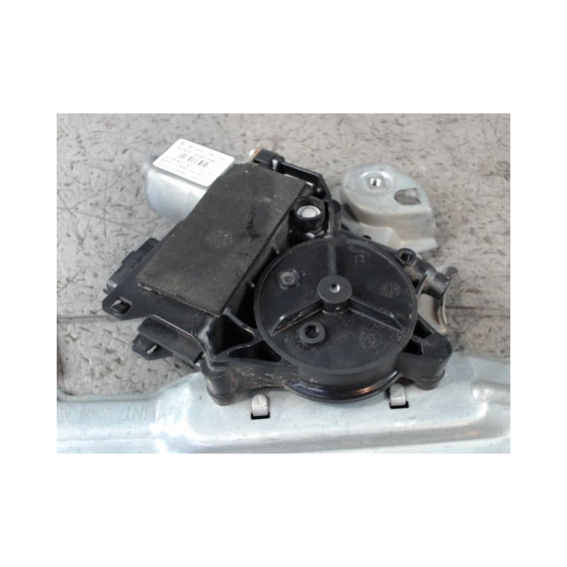 MECANISME+MOTEUR LEVE-GLACE AVANT DROIT PEUGEOT 308 2011-