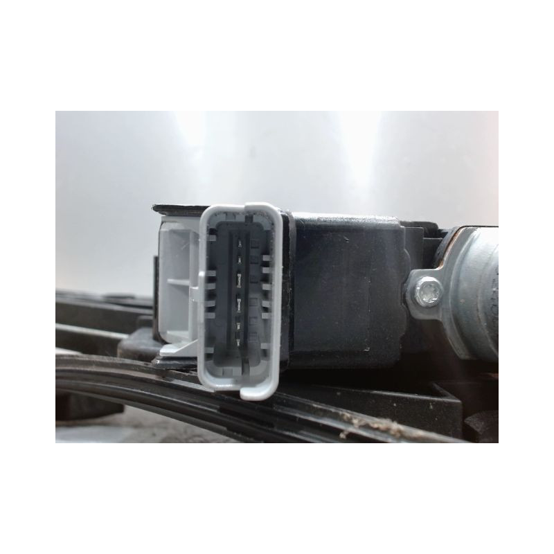 MECANISME+MOTEUR LEVE-GLACE AVANT DROIT OPEL CORSA