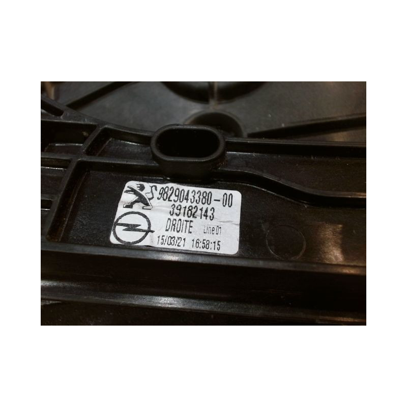 MECANISME+MOTEUR LEVE-GLACE AVANT DROIT OPEL CORSA