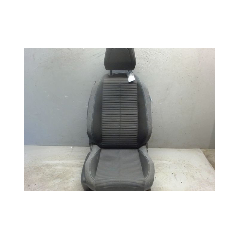 SIEGE AVANT DROIT PEUGEOT 208