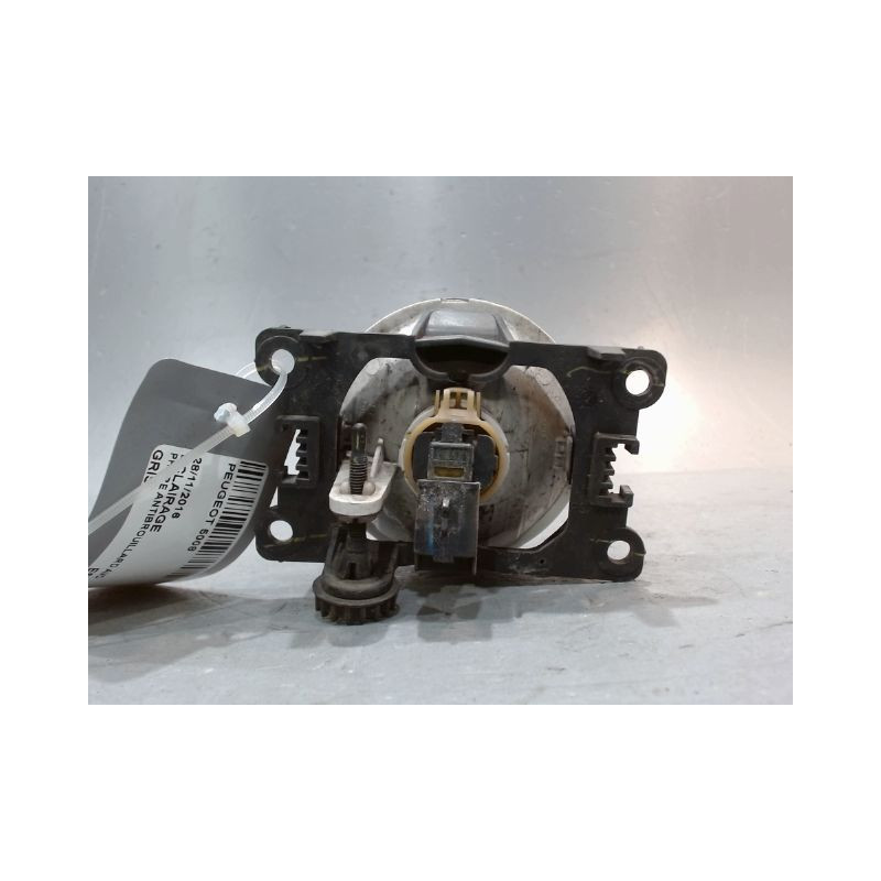 PHARE ANTIBROUILLARD AVANT DROIT PEUGEOT 5008