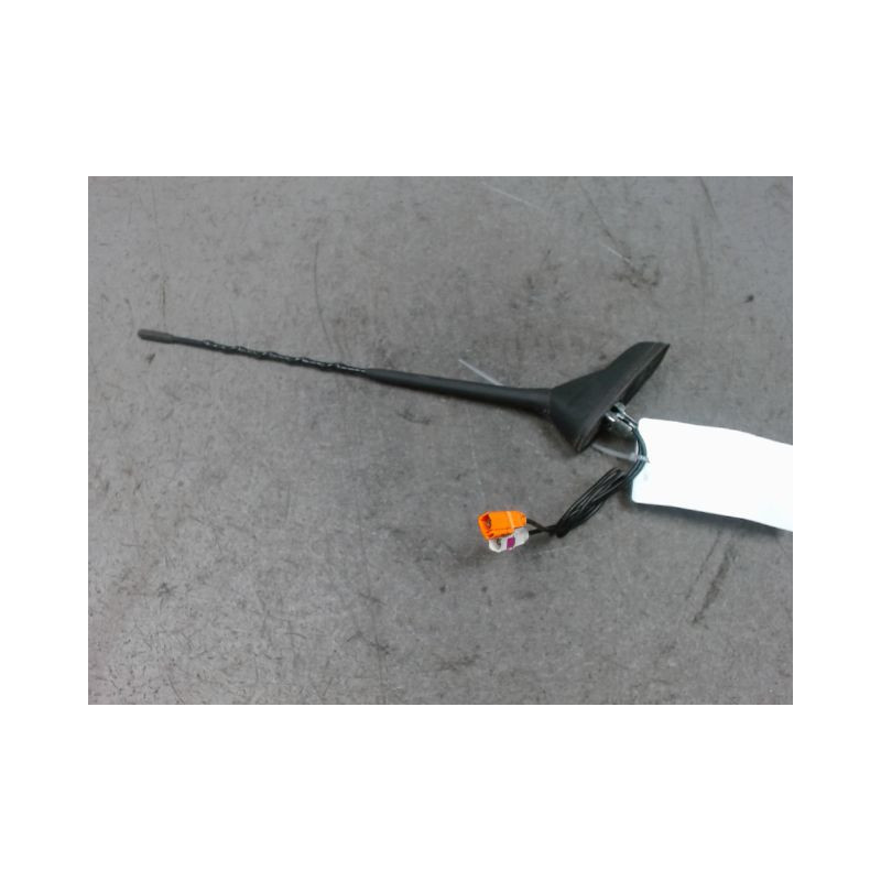 ANTENNE RADIO PEUGEOT 208