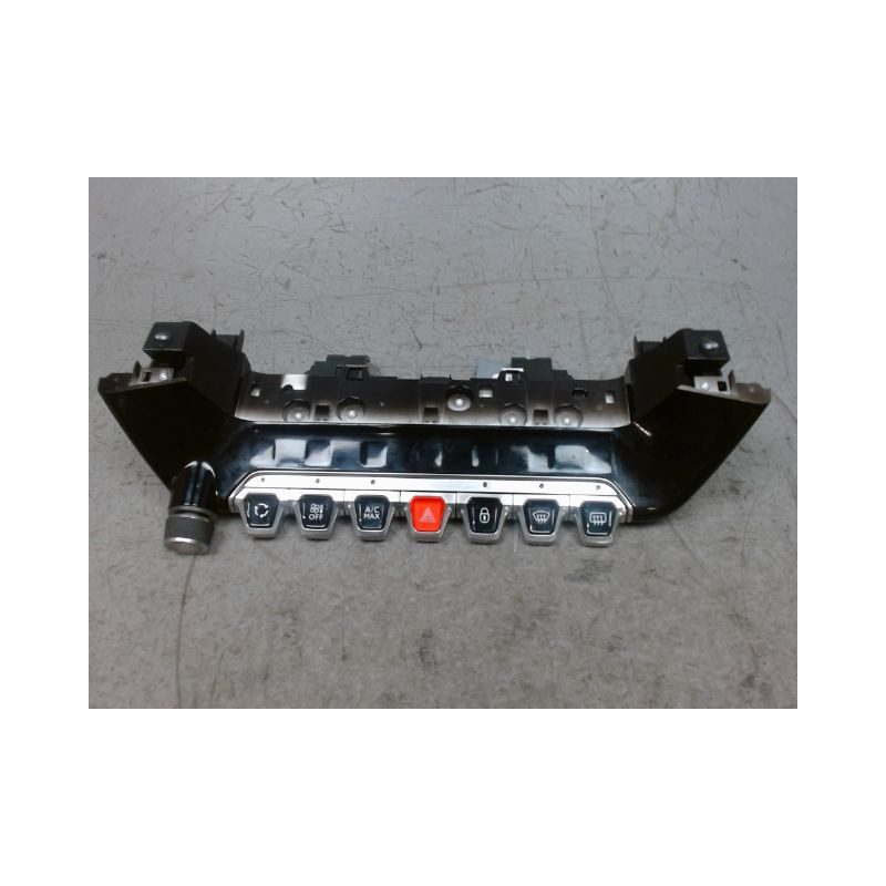 BOUTON DE WARNING PEUGEOT 2008