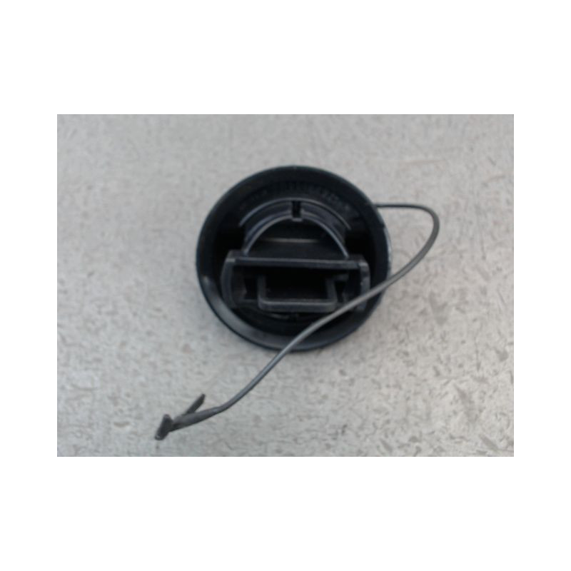 BOUCHON RESERVOIR A CARBURANT RENAULT CLIO