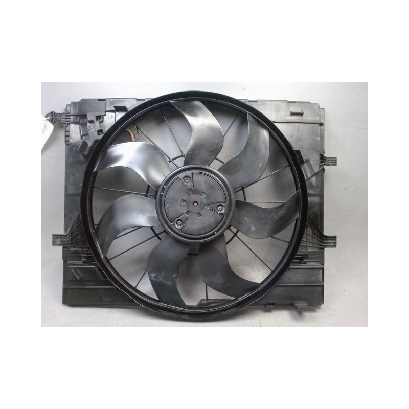 MOTEUR VENTILATEUR RADIATEUR MERCEDES CLASSE E
