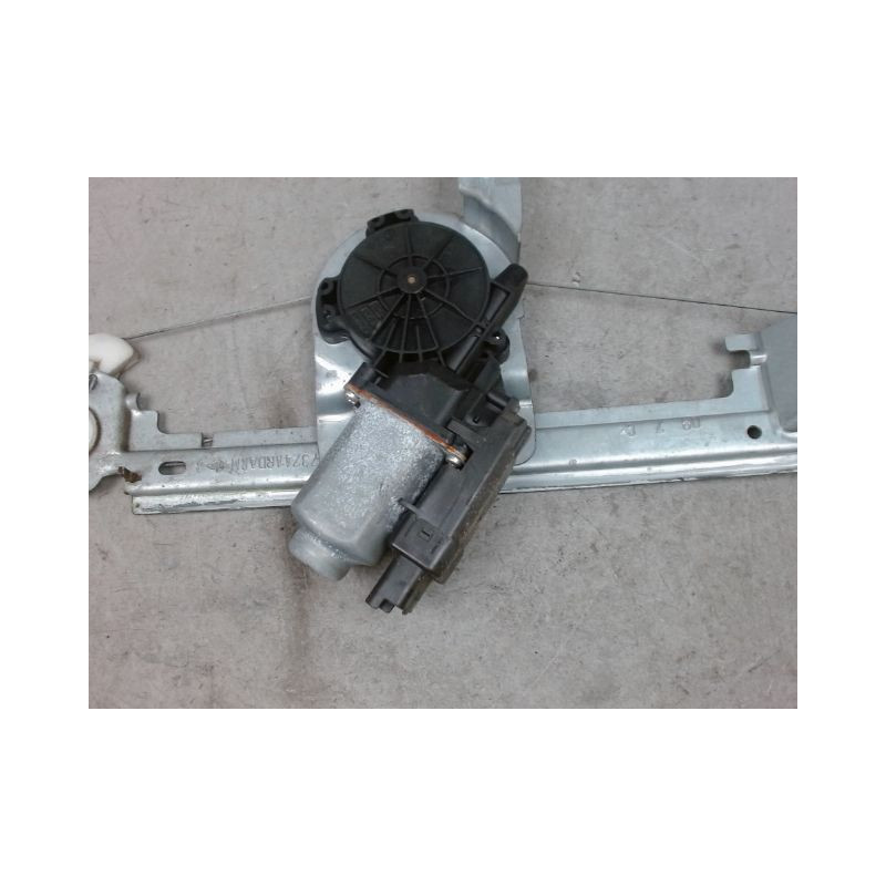 MECANISME+MOTEUR LEVE-GLACE ARRIERE DROIT RENAULT SCENIC II PH.2 06-09
