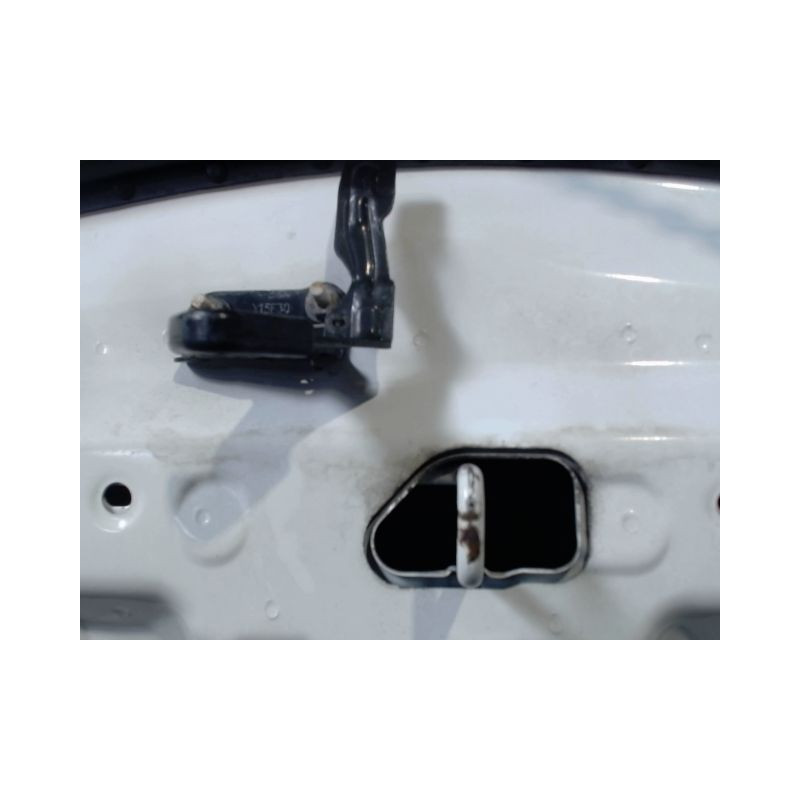 CAPOT NISSAN NV200