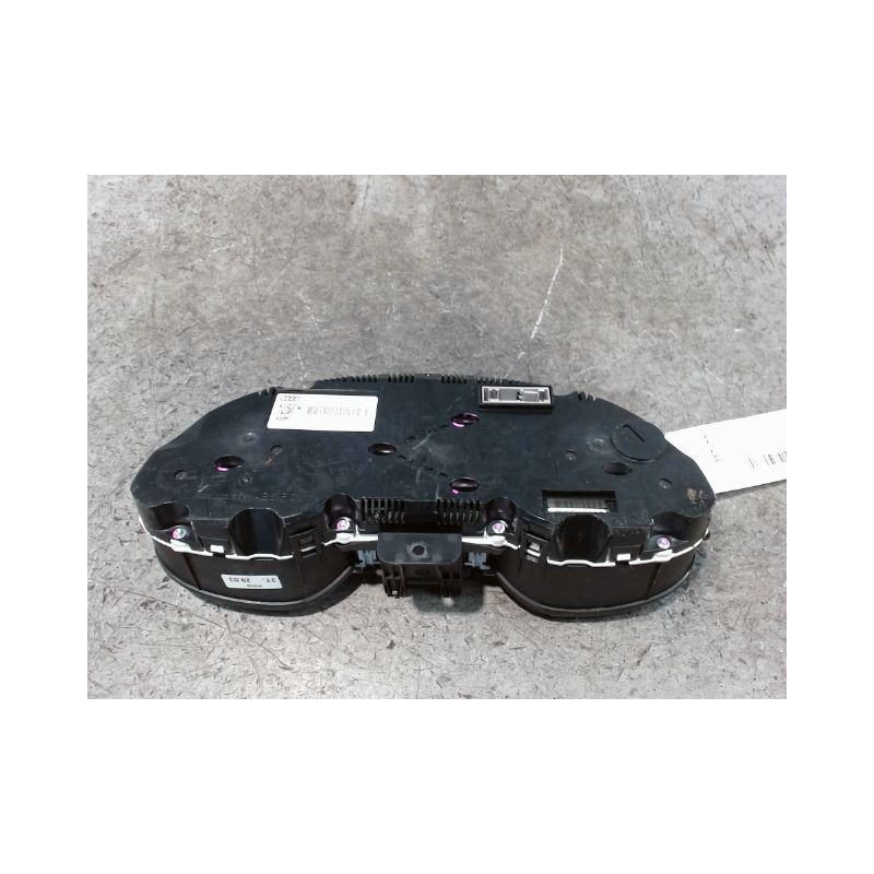 BLOC COMPTEURS AUDI A4 2004-