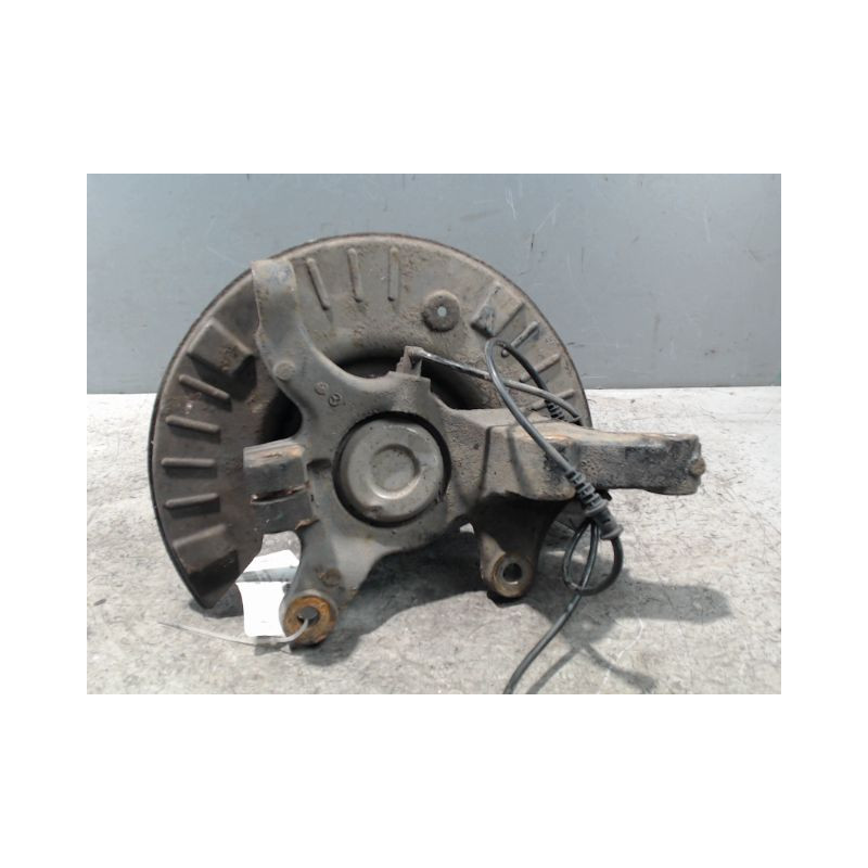 PIVOT AVANT DROIT MERCEDES VITO FOURGON LONG 2003-
