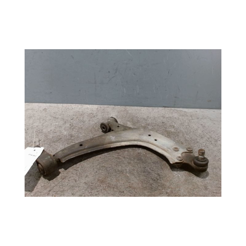 TRIANGLE INFERIEUR AVANT DROIT PEUGEOT 306 97-2001