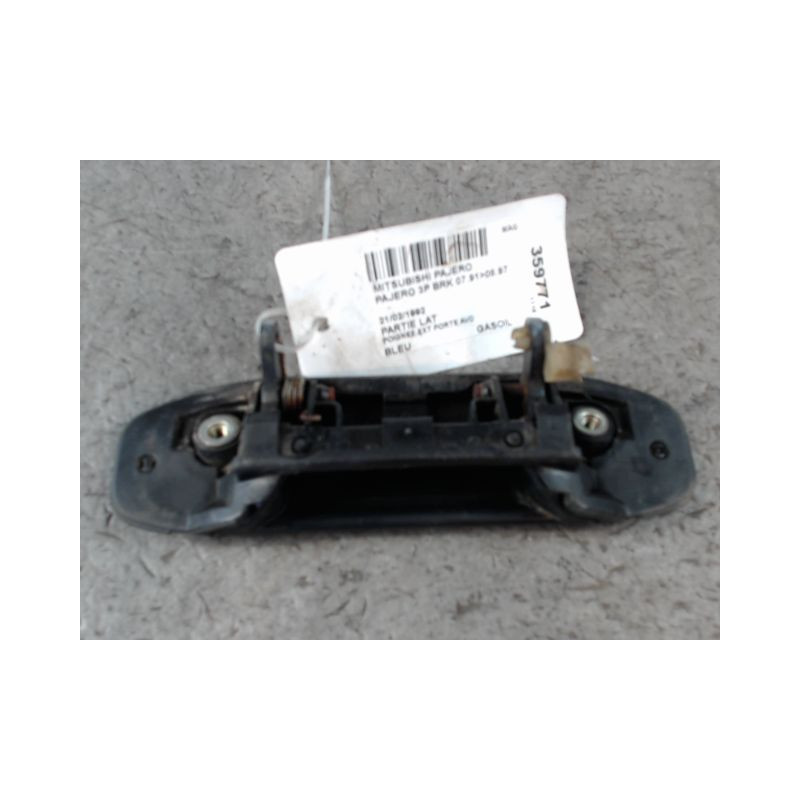 POIGNEE EXTERIEURE PORTE AVANT DROIT MITSUBISHI PAJERO BRK 91-97