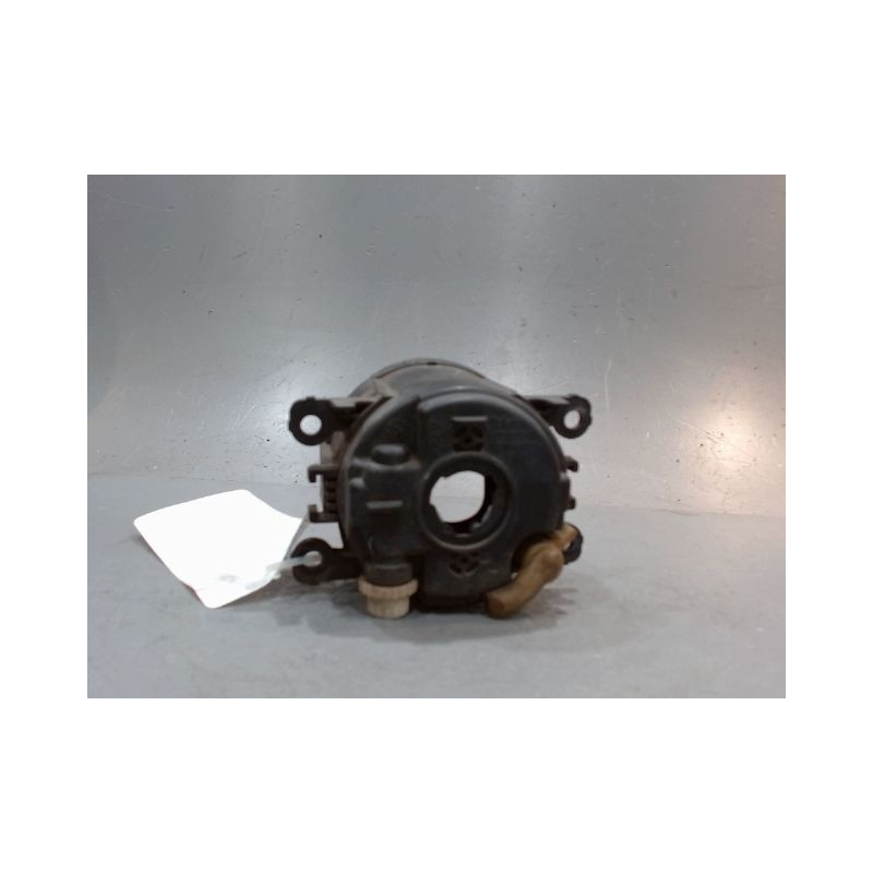 PHARE ANTIBROUILLARD AVANT DROIT PEUGEOT 307