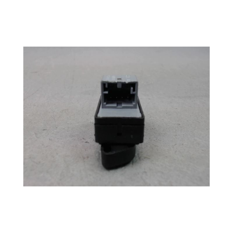 COMMANDE LEVE-GLACE PORTE AVD VOLKSWAGEN POLO IV Phase 2 (9N) 2005-2009