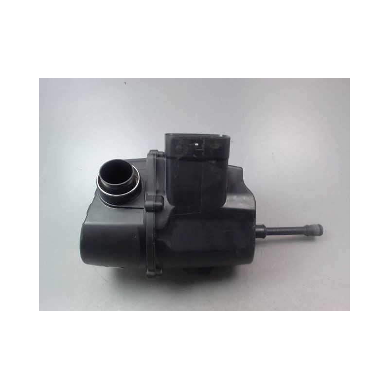 BOITIER FILTRE A AIR AUDI A1