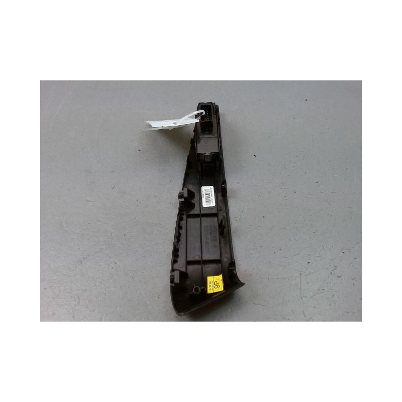 COMMANDE LEVE-GLACE PORTE ARD HYUNDAI IX35