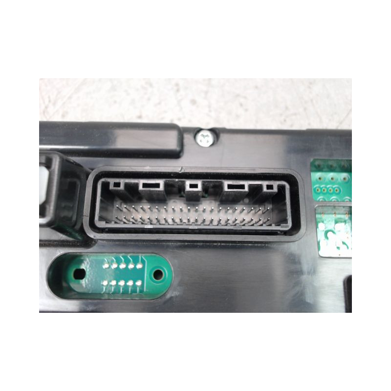BLOC COMPTEURS HYUNDAI TUCSON -04