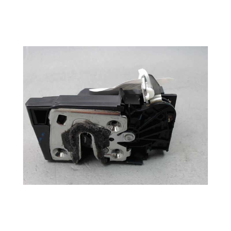 SYSTEME CONDAMNATION AVANT DROIT DACIA DUSTER 2010-