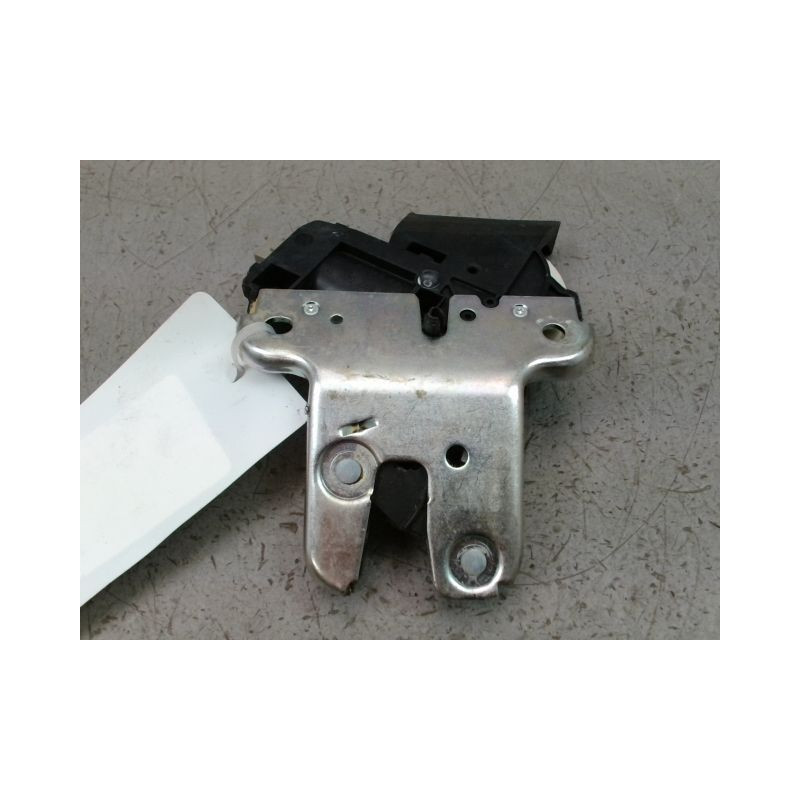 SERRURE COFFRE ARRIERE AUDI A4 BERL. III Phase 1 (8K) 2008-2011