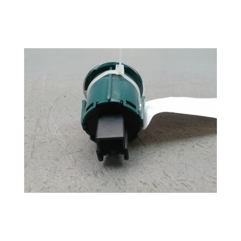 BOUTON DE DEMARRAGE FORD KA+
