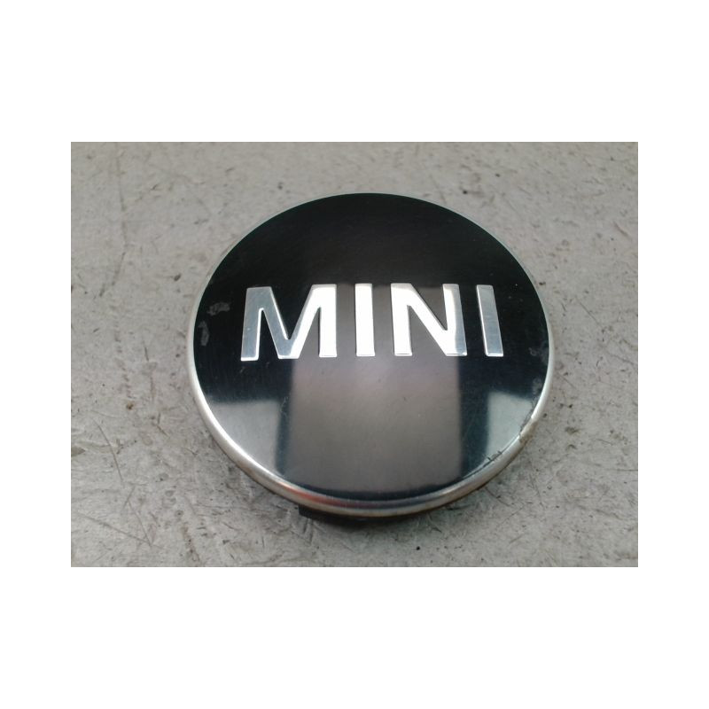 ENJOLIVEUR DE ROUE MINI MINI 2010-