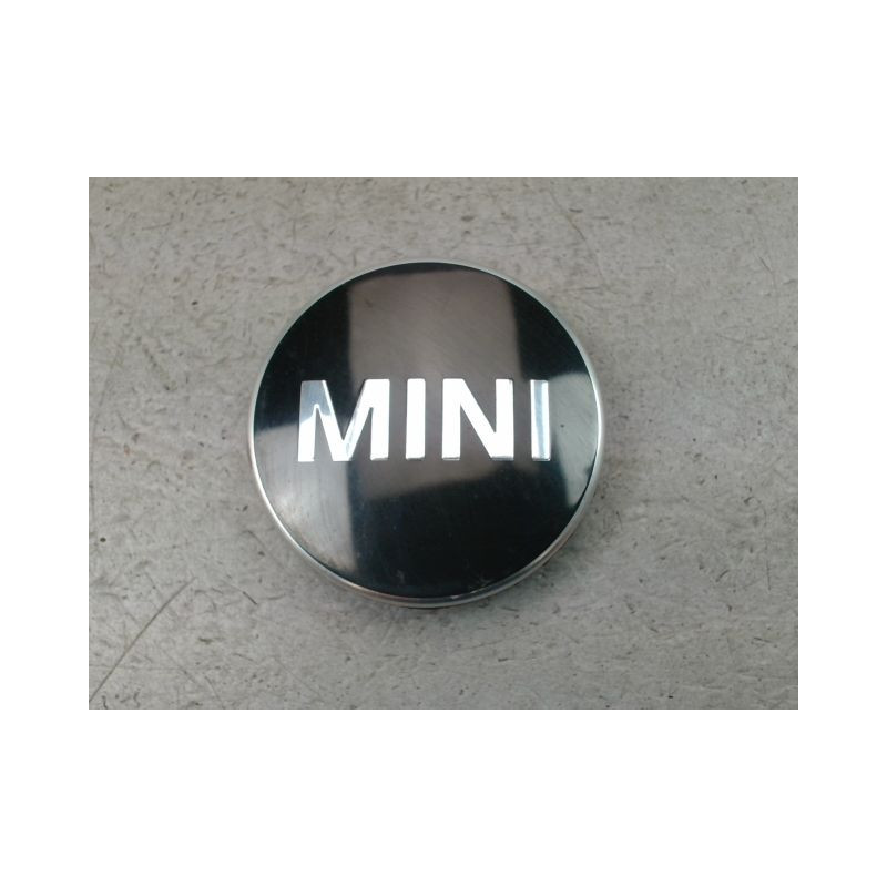 ENJOLIVEUR DE ROUE MINI MINI 2010-